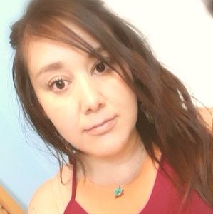 Meet your Posher, Monica